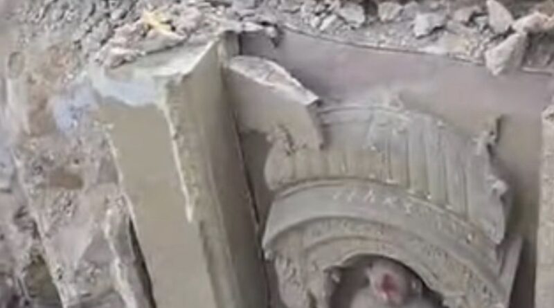 up-vns-controversy-over-demolition