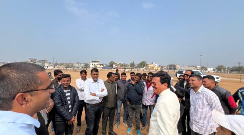 political-cricket-competition-