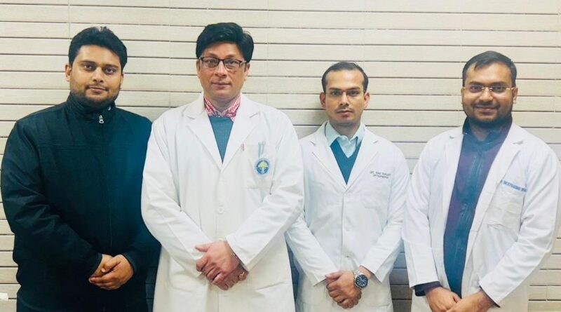 rml-knee-surgery-women30