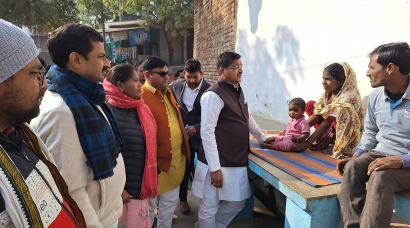 up-minister-hospital-inspection