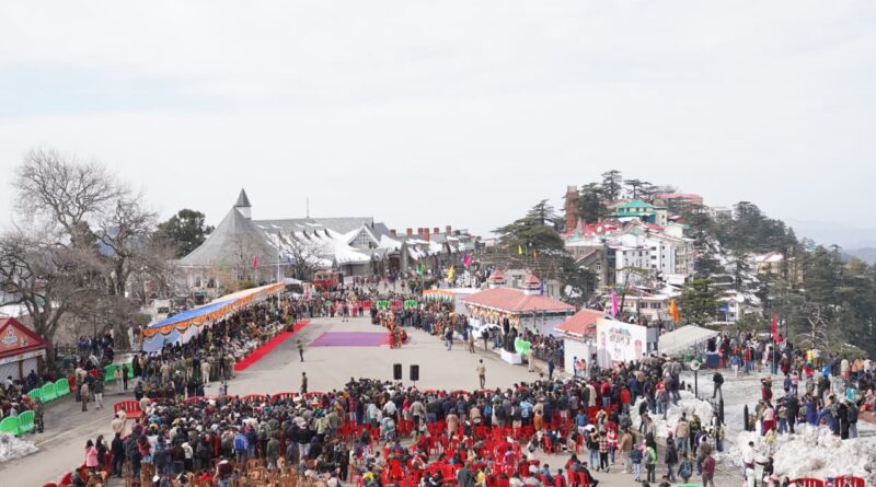 crime-abandoned-suitcase-polic