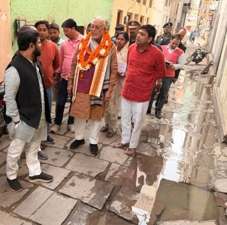 up-city-clean-varanasi-ministe