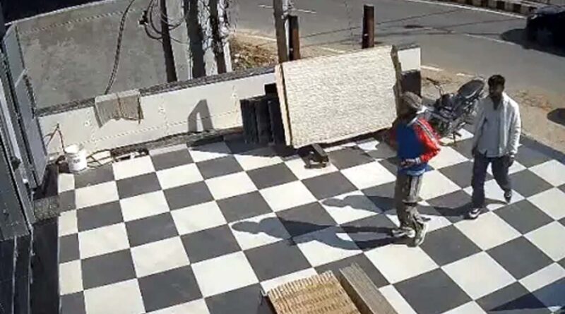 black-bolero-demanded-from