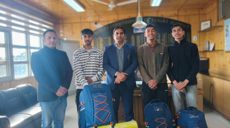 kangra-volunteer-rescue-kits