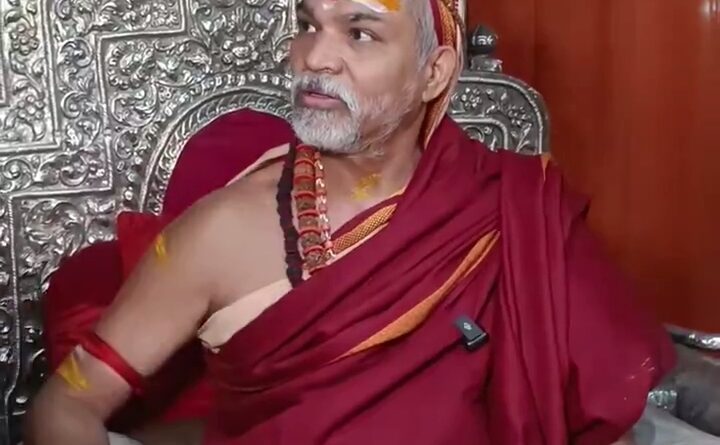 up-vip-ghat-swami-cm-yogi