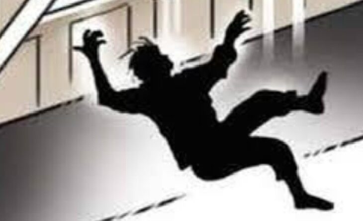 17-year-boy-falls-3rd-floor-di