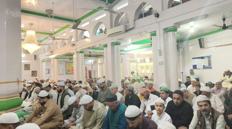 eid-nmaj-jama-masjid-nahan