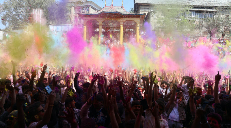 holi-mandi-ki-holi-madhorai