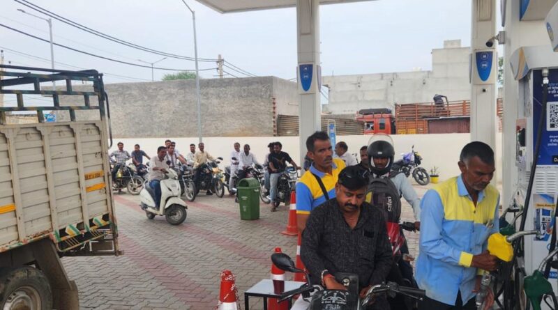 petrol-pump-empty-in-fatehabad