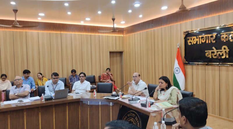 bareilly-health-review-meeting