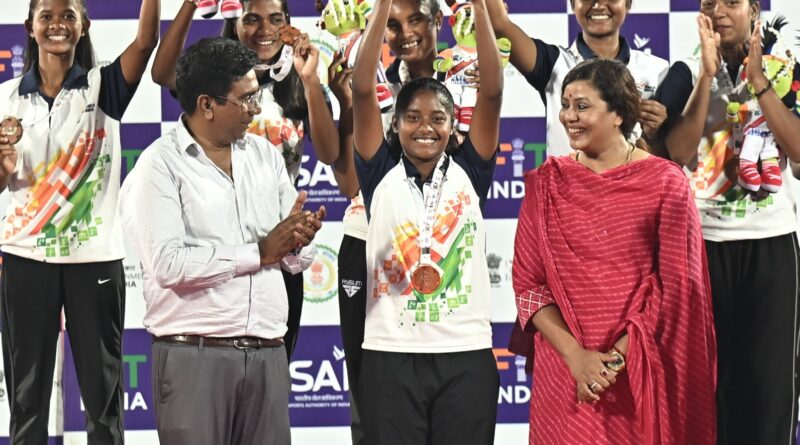 sports-hockey-odisha-tribal-community