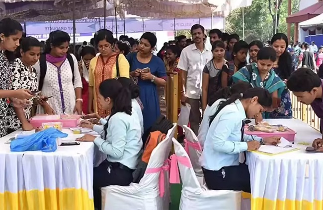 rewa-employment-fair-organised-20-companies-will-s