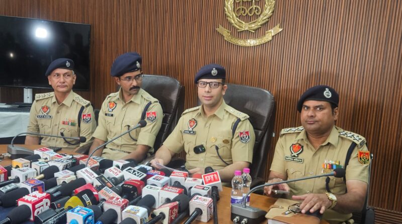 amritsar-isi-pistol-arrest