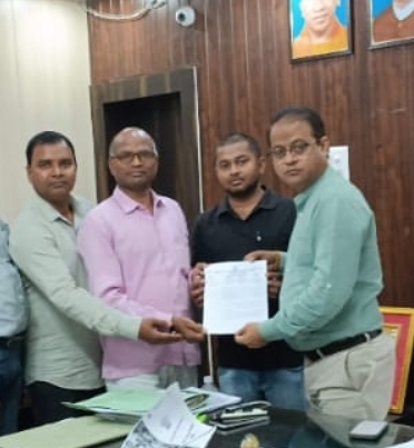 up-help-money-teacher-bsa