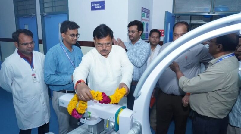 energy-minister-launches-c-arm-machine