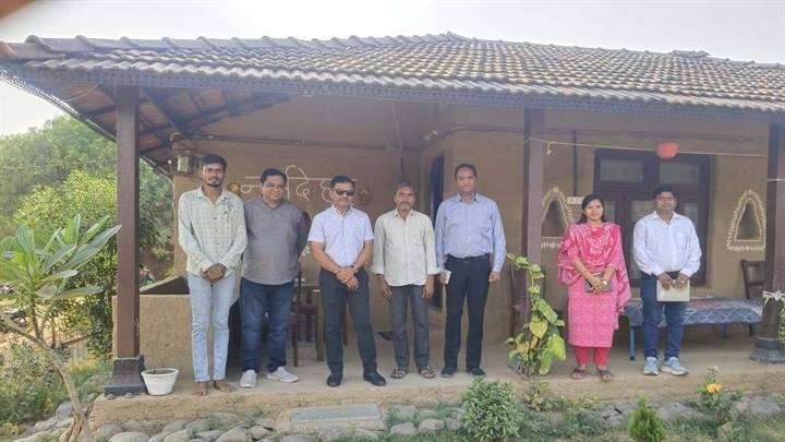 mp-commissioner-inspects-sivakasi-home-stay-at-the