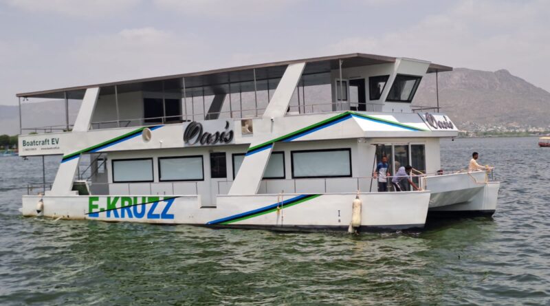 volunteers-stage-rally-ana-sag