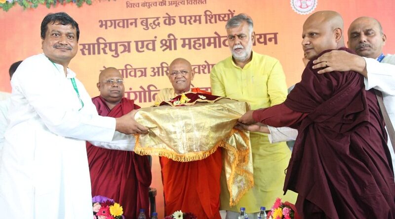 mp-lord-buddha-disciples-sacred-relics-display
