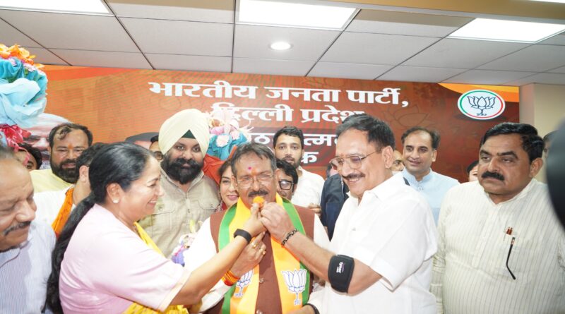 harsh-delhi-bjp-chief-office