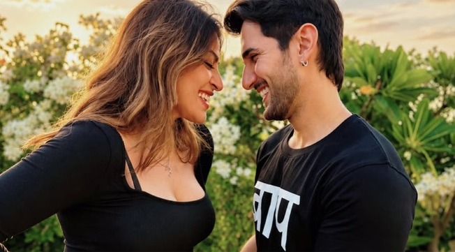 anushka-ranjan-going-become-mother