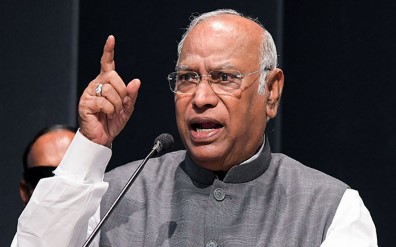 cong-kharge-fuel-price