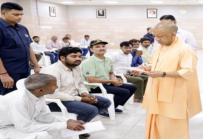 up-cm-yogi-janta-darshan