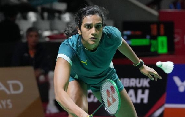 sports-badminton-indonesieaopen-sindhu-loses-young