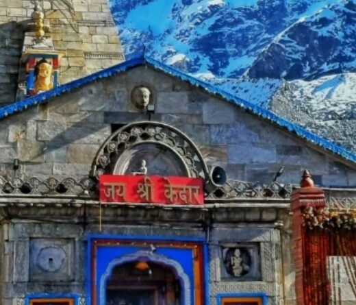 uk-pilgrims-visiting-kedarnath