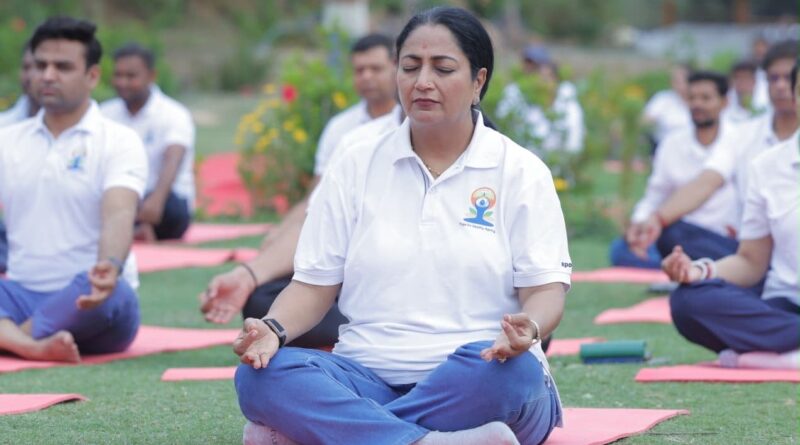 cm-yoga-one-delhi-one-yoga
