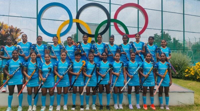 sports-hockey-indian-junior-womens-team-uktour