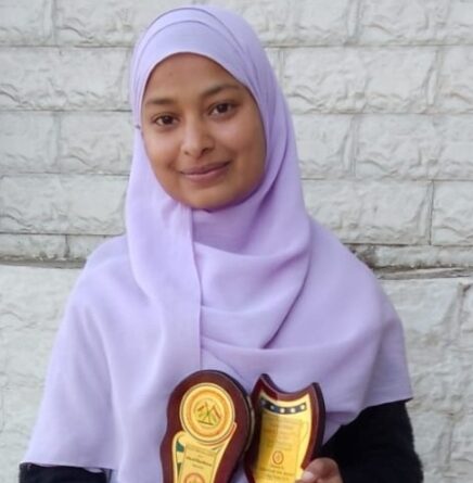 muslim-girl-top-sanskrit