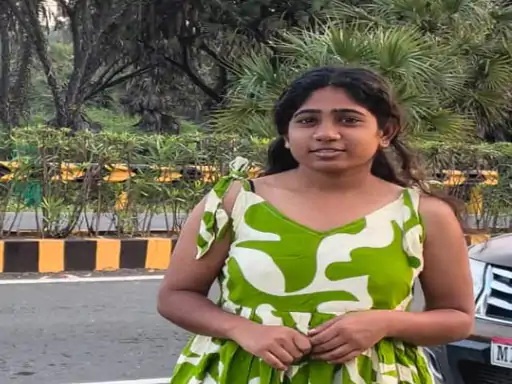 indore-neet-aspirant-falls-from-fourth-floor-dies