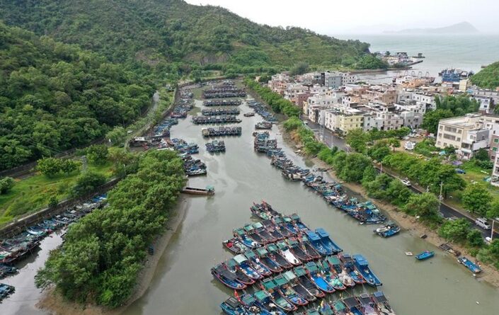china-cyclone-noul-arrives