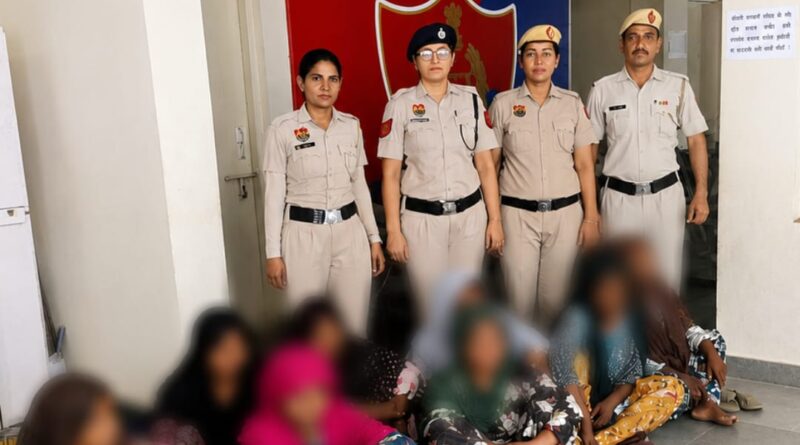 -gang-of-female-thieves-busted-eight-arrested