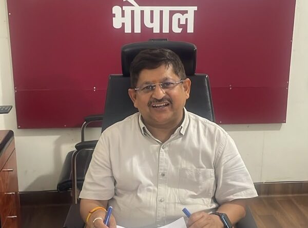 health-department-skin-clinics-bhopal-notices-issu