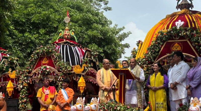 rajnath-singh-rath-yatra-symbol-india-eternal-cult