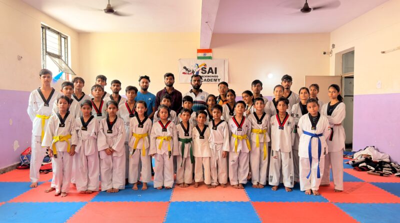 taekwondo-fight-camp-players-l
