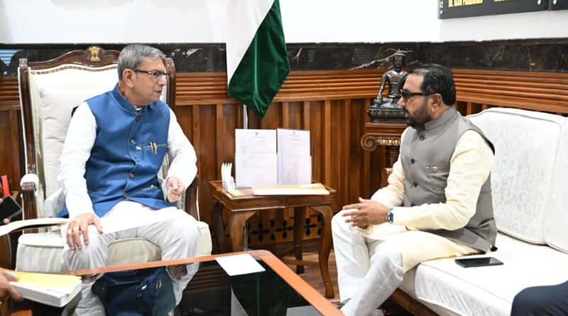 hr-governor-meets-prataprao