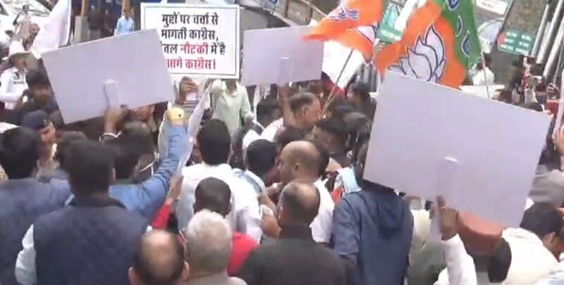 bjp-sfi-clash-protest