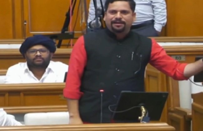 aap-mlas-house-demanding-discussion-alleged-medici