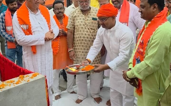 up-road-work-mla-bjp-