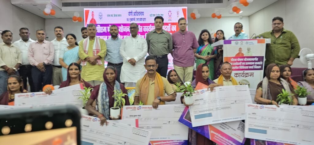 pm-poshan-scheme-cooks-honoure