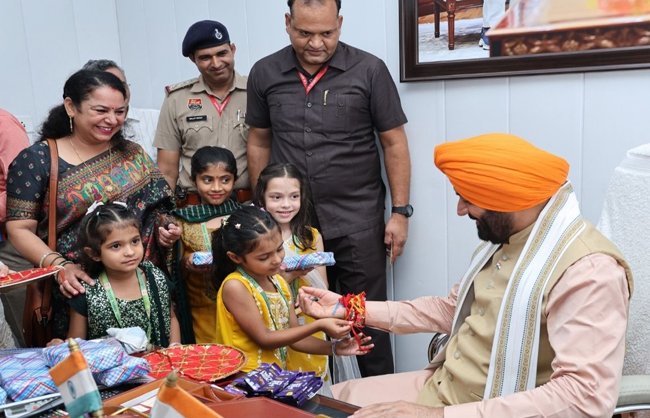 chief-minister-rakshabandhan-