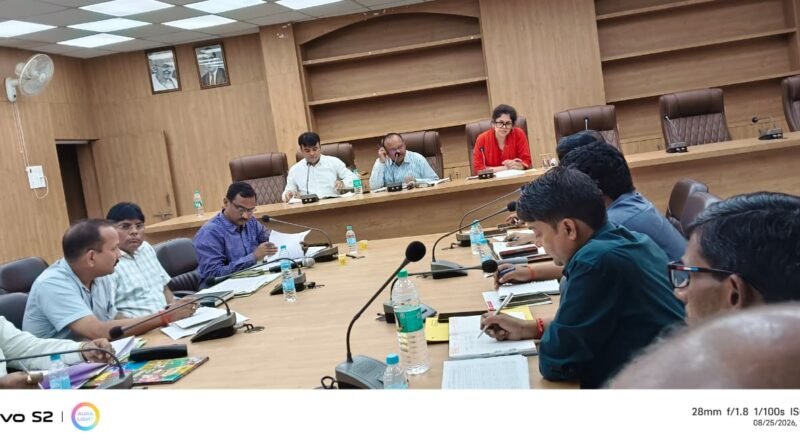 mahoba-dm-gazal-bhardwaj-actio