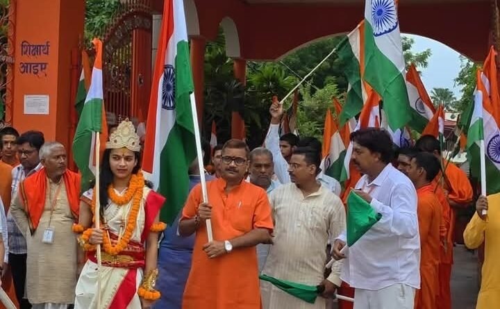up-mla-neelkanth-tiranga-yatra