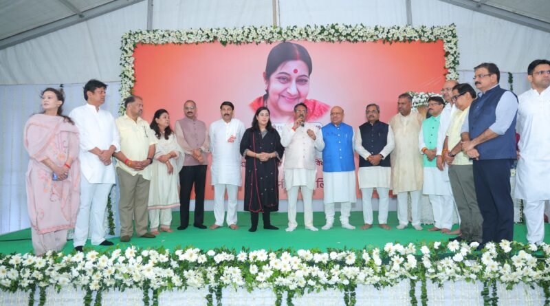 sushma-swaraj-tribute-delhi-bj