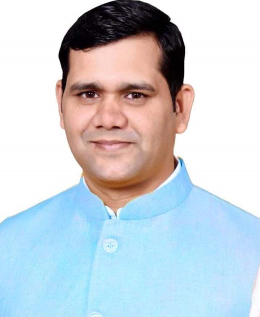 gurugram-cm-nayab-black-flag