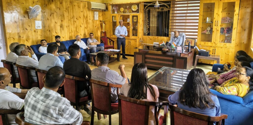 meeting-sub-div-aawara-pashu-n