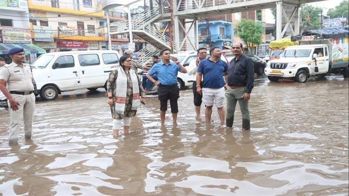 mp-gwalior-collector-waterlogging-situation-caused