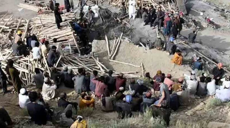 pakistan-toxic-gas-two-dead